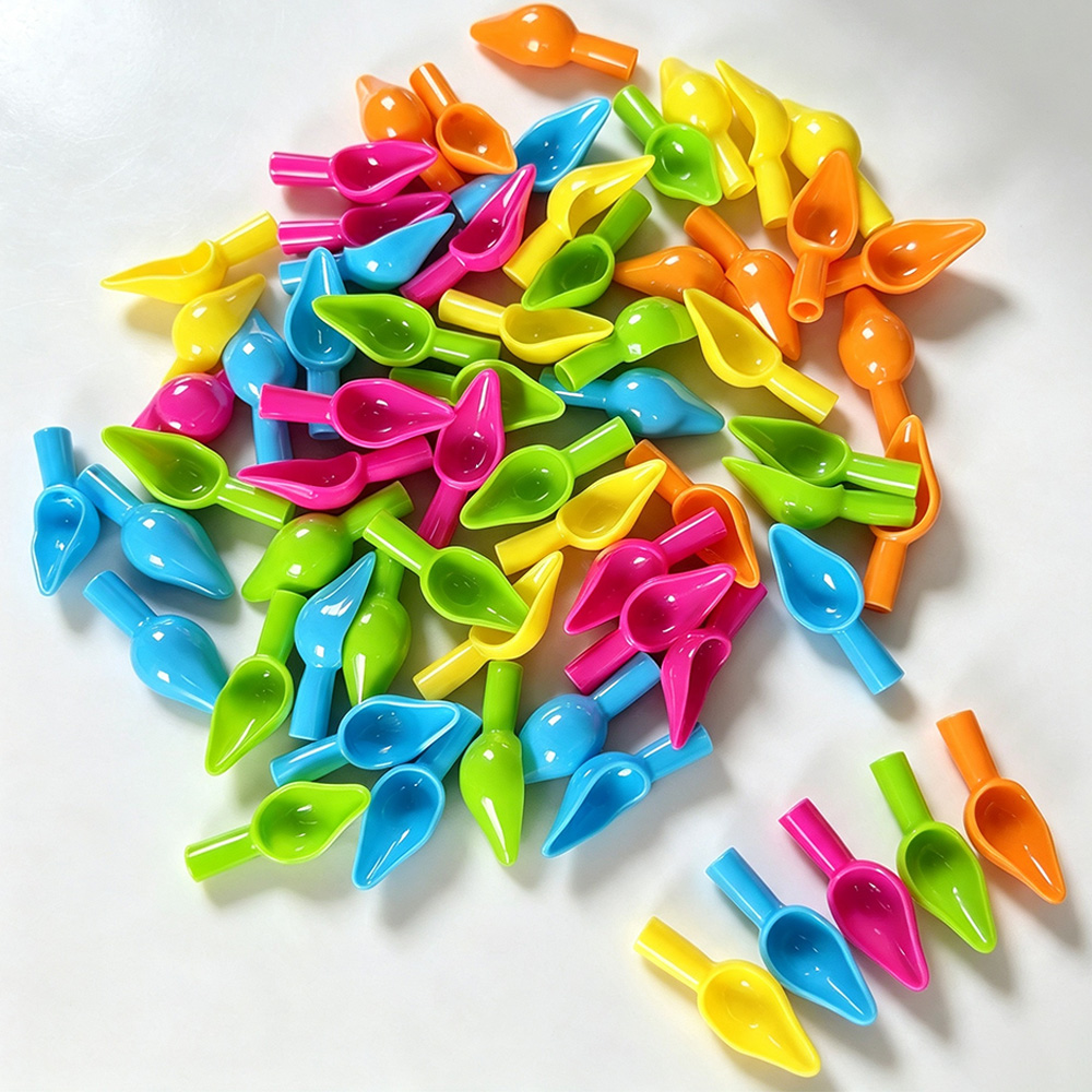 Baby Products Useful - Mini cuillère d'alimentation en plastique colorée,